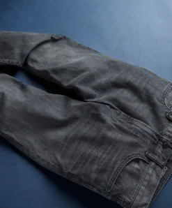 Ambassador Slim Fit